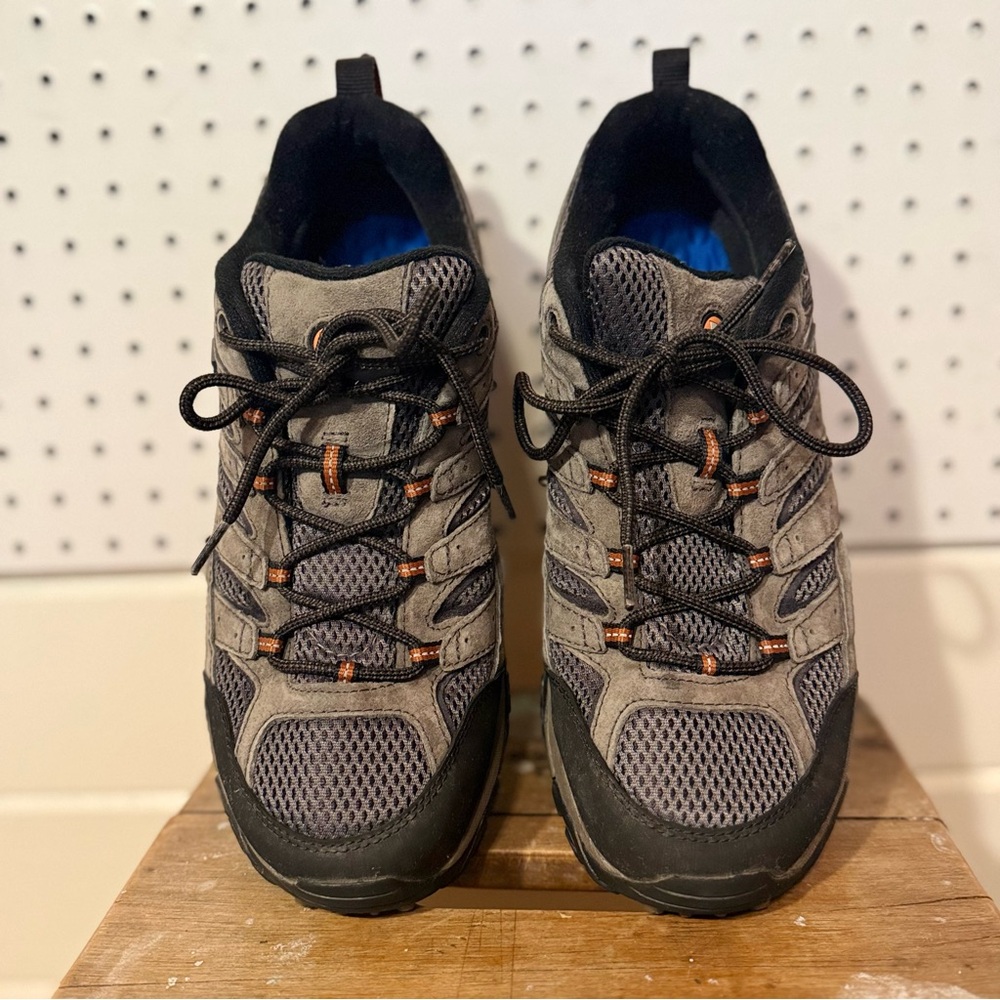 Merrell Moab 3 Mens Hikers size 11 wide Beluga / charcoal  w/ rust accents.